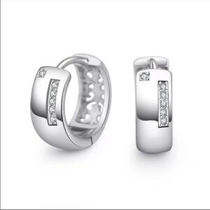 #23 925  Sterling Silver Huggie Hoop Earrings